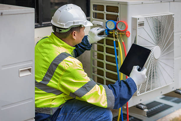 Professional Hvac technician working in Galesville, MD